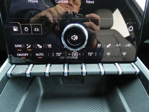 New 2026 GMC Terrain Elevation w/ Elevation Premium Package image 23