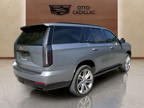 Certified 2025 Cadillac Escalade Sport Platinum w/ LPO, Floor Liner Package image 5