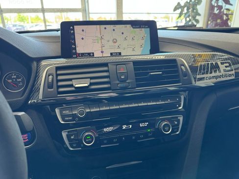 Used 2018 BMW M3 RWD image 25