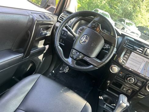 Used 2024 Toyota 4Runner TRD Off-Road Premium w/ Moonroof Package AWD/4WD image 21