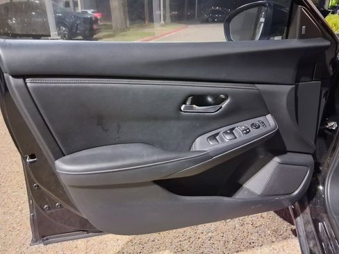 Used 2023 Nissan Sentra S image 11