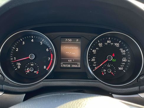 Used 2017 Volkswagen Passat 1.8T R-Line FWD image 24