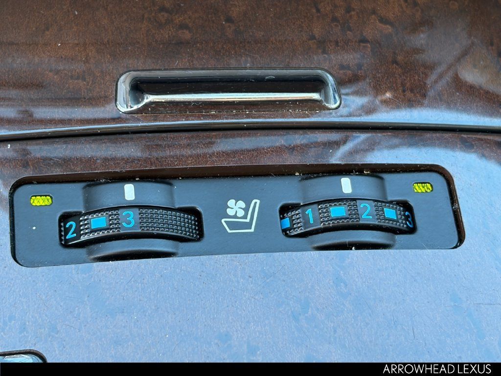 Used 2012 Lexus IS 250C RWD image 31