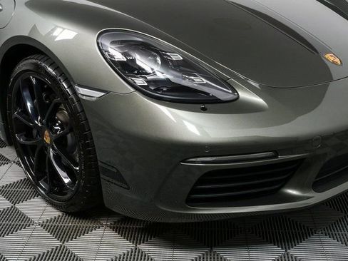 Certified 2024 Porsche 718 Cayman image 33