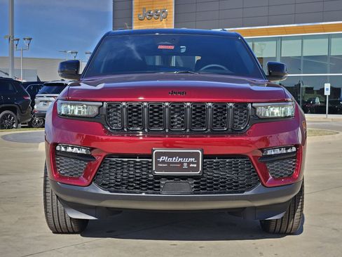New 2025 Jeep Grand Cherokee Limited image 6
