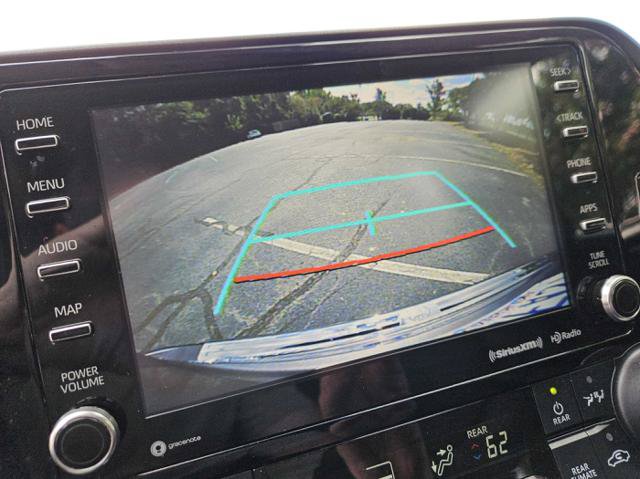 Used 2020 Toyota Highlander XLE FWD image 18