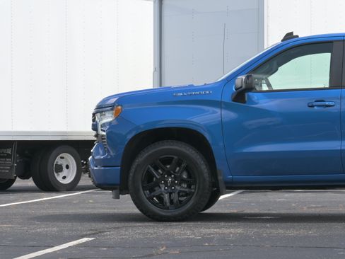 Used 2024 Chevrolet Silverado 1500 RST AWD/4WD image 5