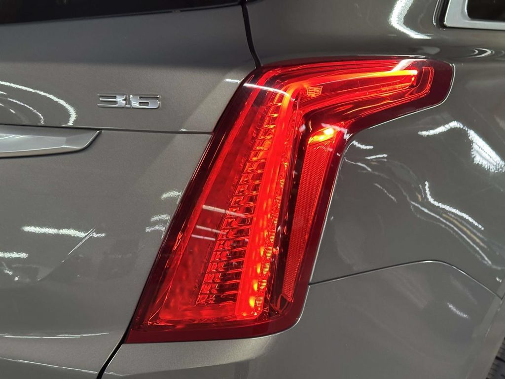 Used 2019 Cadillac XT5 Luxury FWD image 11