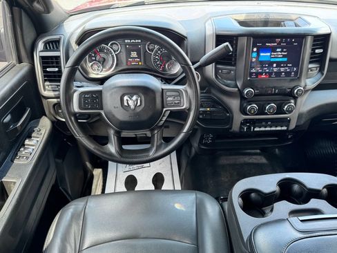 Used 2022 RAM 3500 Tradesman w/ Chrome Appearance Group AWD/4WD image 17