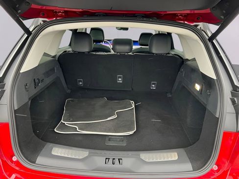 Used 2025 Lincoln Nautilus Reserve image 17