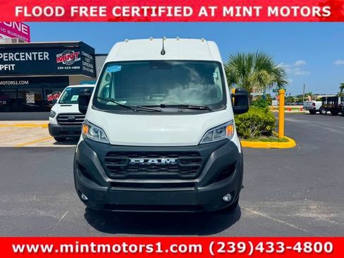 Used 2025 RAM ProMaster 2500 w/ Convenience Group FWD image 12
