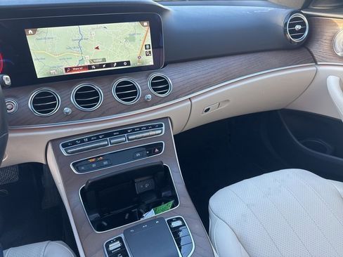 Used 2022 Mercedes-Benz E 450 4MATIC Sedan image 10