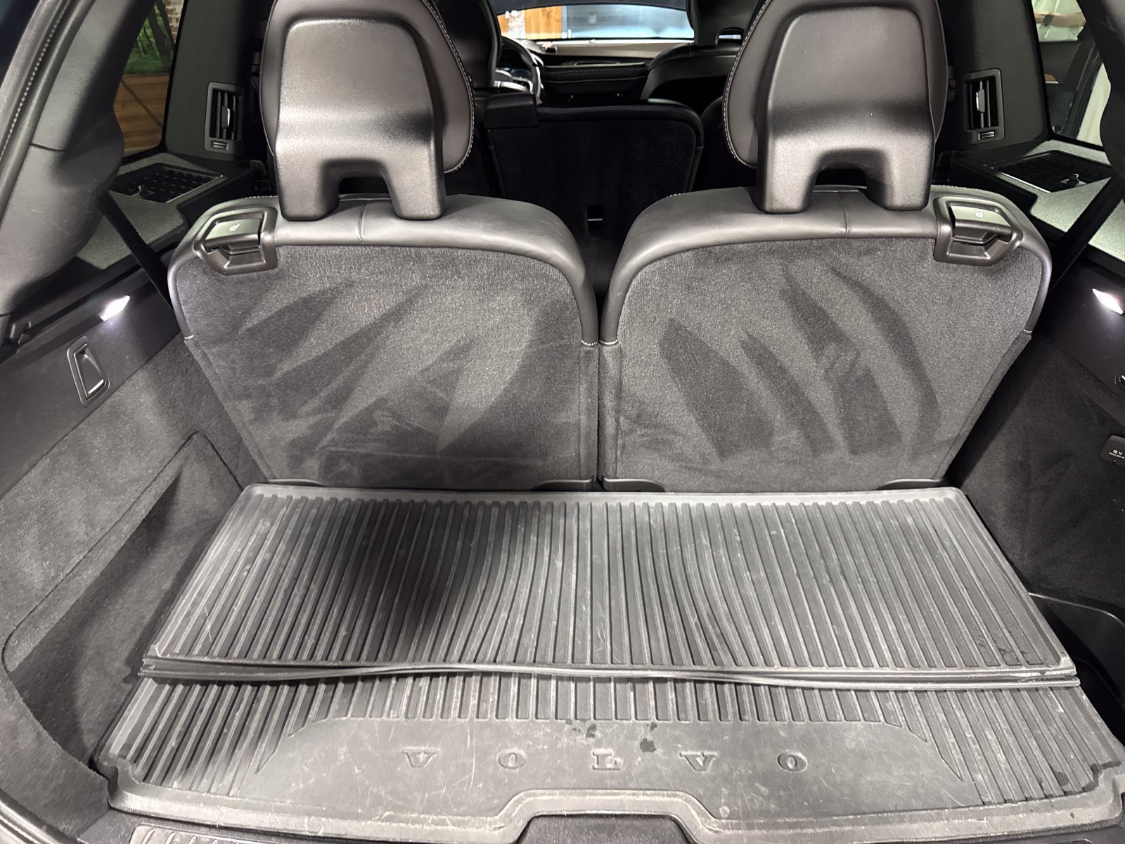 Used 2019 Volvo XC90 T8 Inscription w/ Advanced Package AWD/4WD image 28