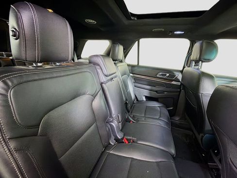 Used 2016 Ford Explorer Limited w/ Equipment Group 301A FWD image 26