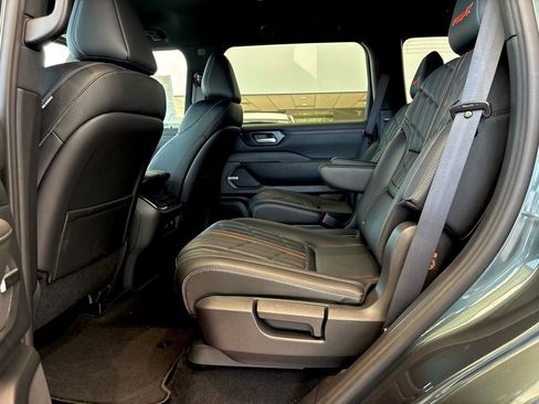 New 2026 Nissan Armada PRO-4X w/ Captain's Chari Seat Package AWD/4WD image 17