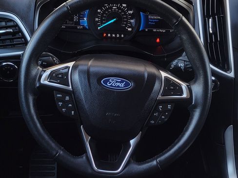 Used 2024 Ford Edge SEL image 14