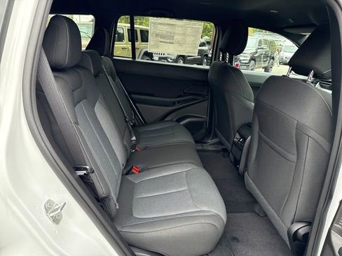 New 2026 Jeep Cherokee Laredo AWD/4WD image 10