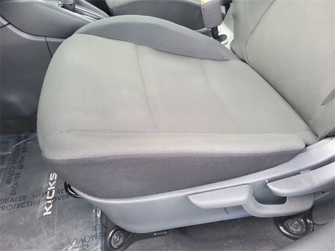 Used 2024 Nissan Kicks S image 20