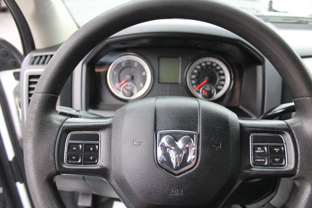 Used 2018 RAM 3500 Tradesman w/ Chrome Appearance Group AWD/4WD image 18