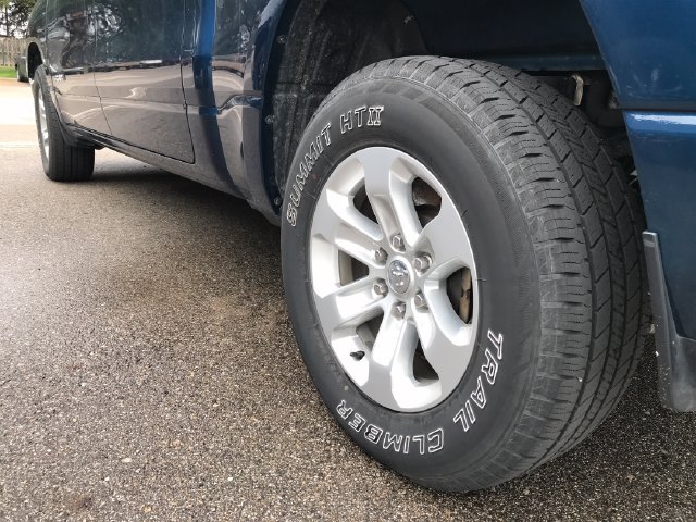 Used 2024 RAM 1500 Laramie AWD/4WD image 12