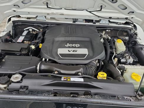 Used 2016 Jeep Wrangler Sport image 25