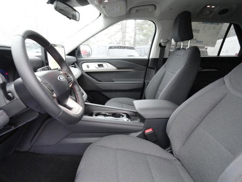 New 2026 Ford Explorer Active image 13
