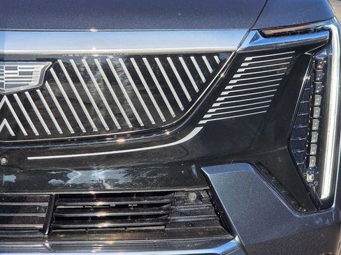 New 2025 Cadillac Escalade IQ Luxury 2 image 10