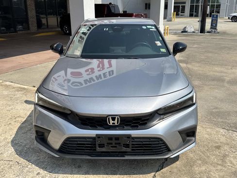 Used 2024 Honda Civic Sport image 3