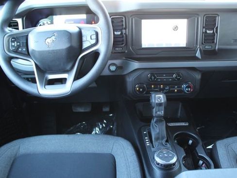 Used 2021 Ford Bronco 4-Door image 4