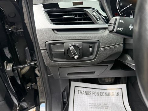 Used 2022 BMW X1 sDrive28i image 18