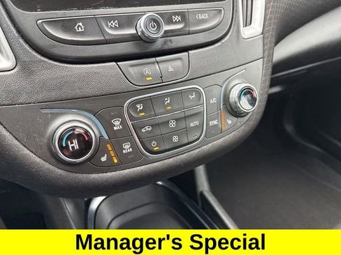 Used 2023 Chevrolet Malibu LT FWD image 24