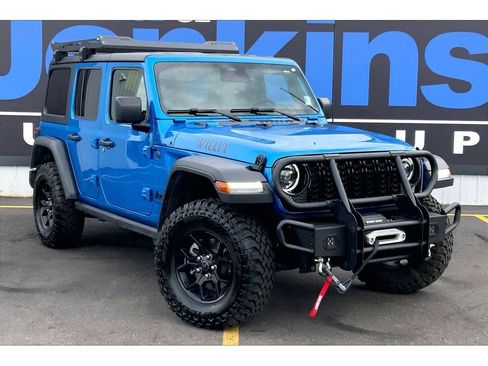 Used 2026 Jeep Wrangler Unlimited Sport AWD/4WD image 2