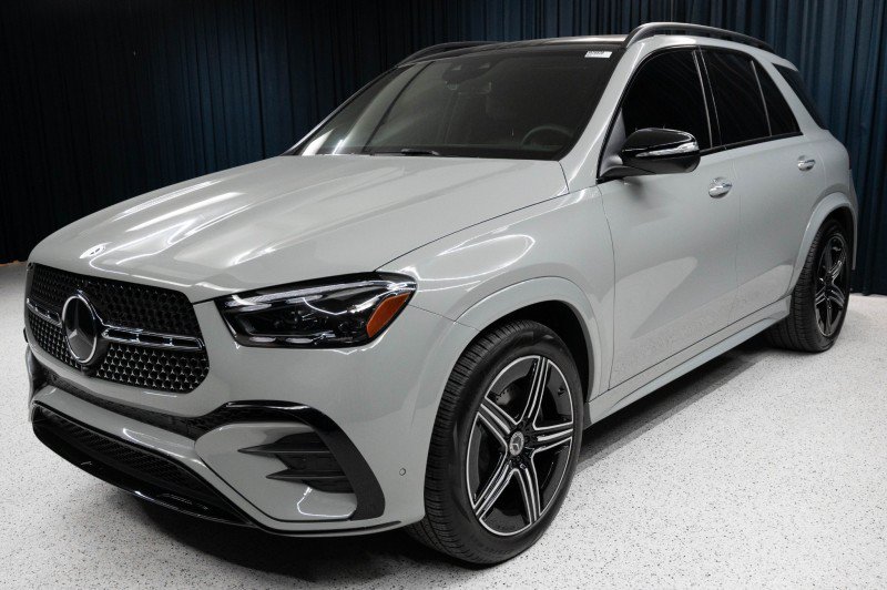 New 2026 Mercedes-Benz GLE 580 4MATIC image 1