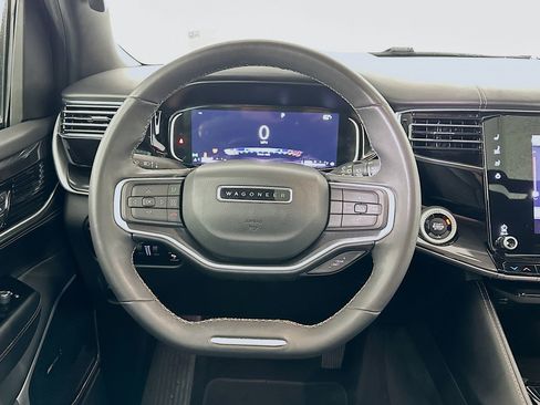 Used 2022 Jeep Wagoneer Series I w/ Premium Group I image 18