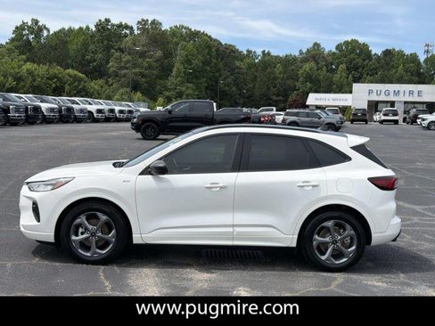 Used 2023 Ford Escape ST-Line w/ Tech Pack #1 FWD image 4