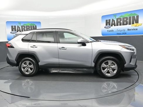 Used 2025 Toyota RAV4 XLE FWD image 7