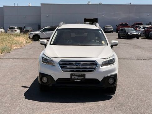 Used 2017 Subaru Outback 2.5i Premium AWD/4WD image 9