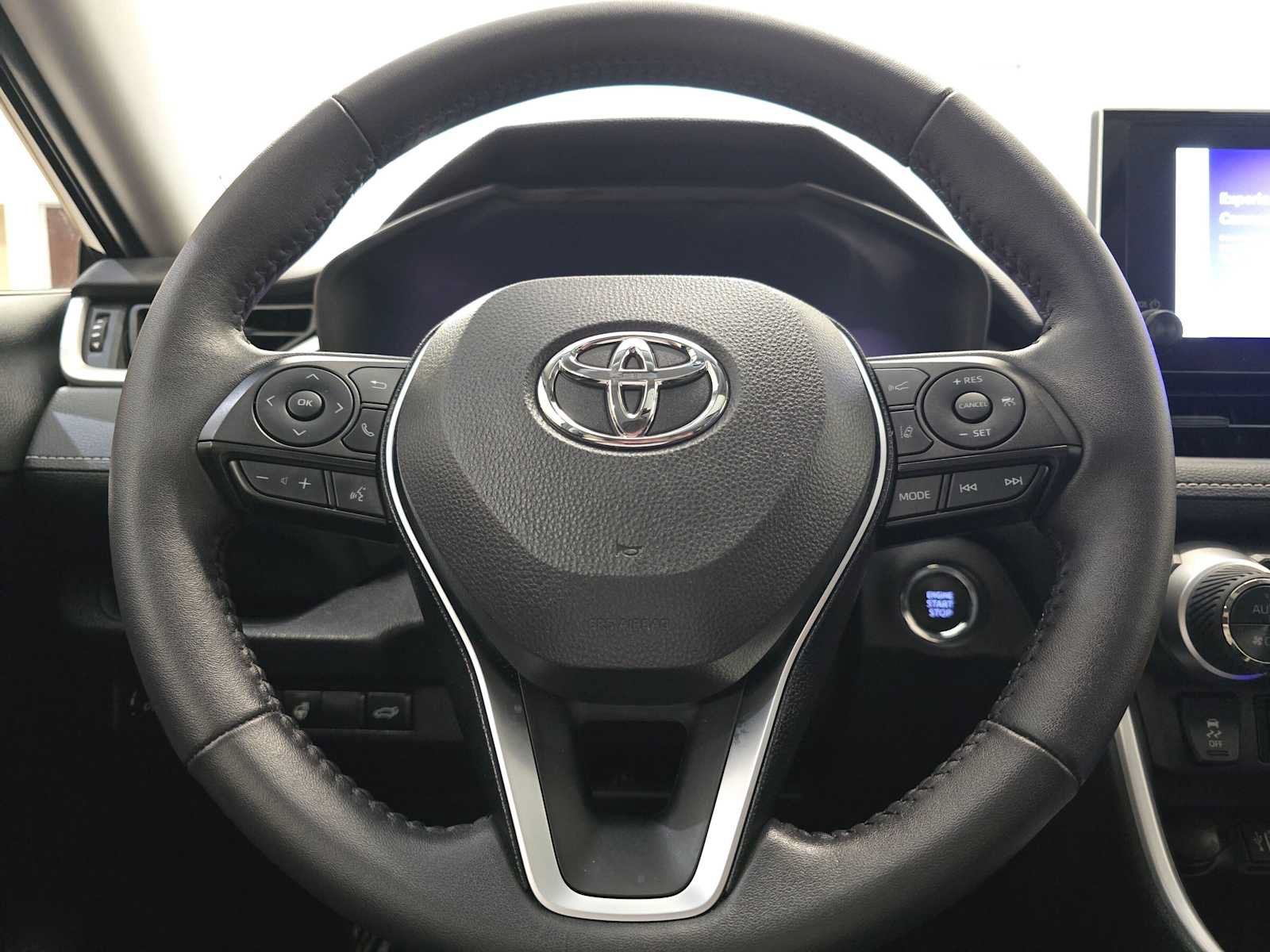 Certified 2025 Toyota RAV4 XLE AWD/4WD image 11