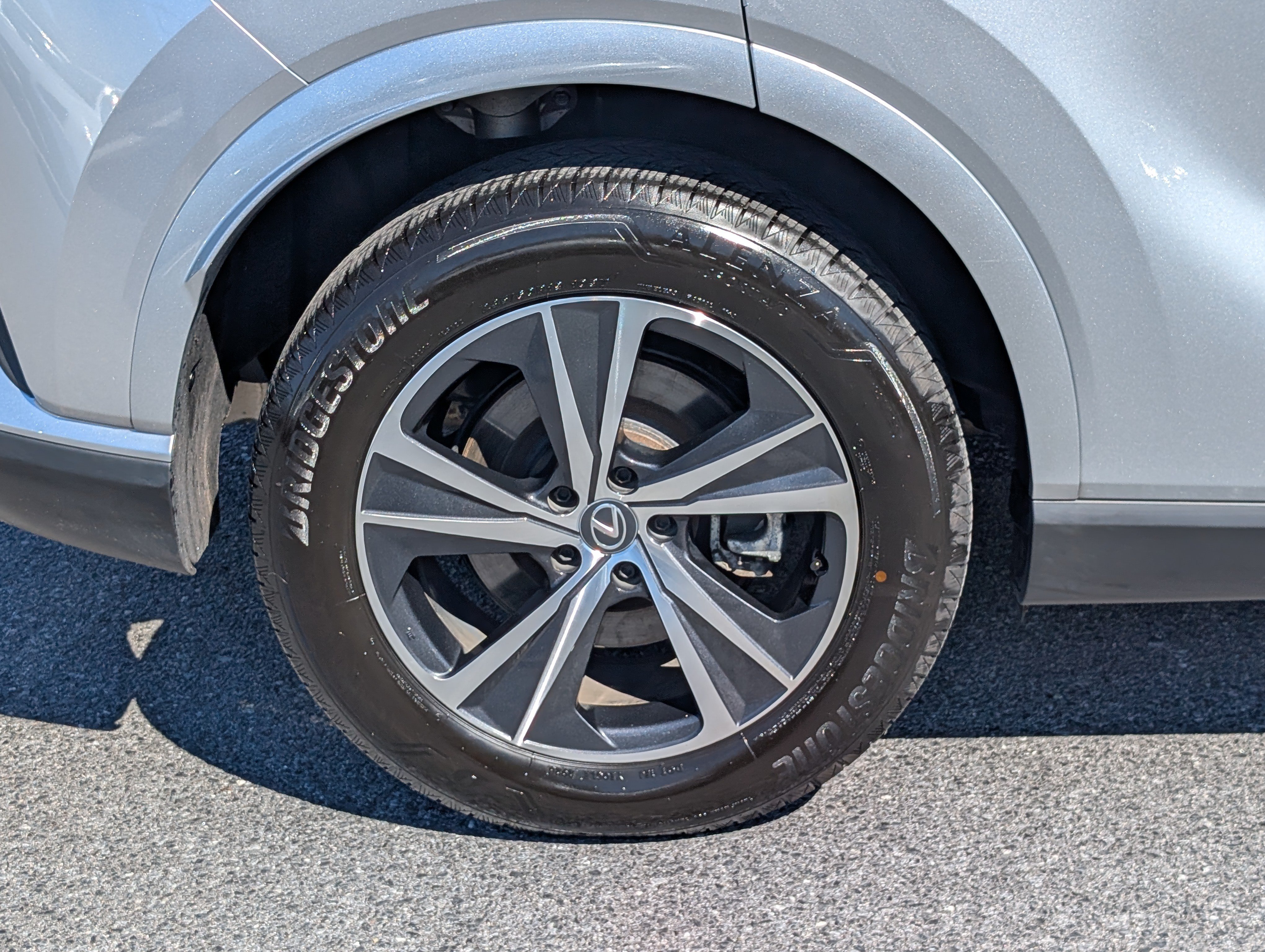 Used 2024 Lexus RX 350 Premium w/ Cold Area Package AWD/4WD image 10