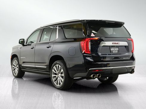 Used 2023 GMC Yukon Denali AWD/4WD image 3