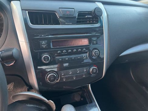 Used 2013 Nissan Altima 2.5 S FWD image 6