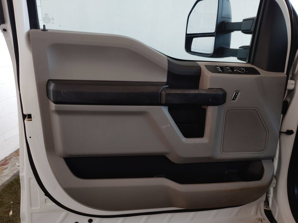Used 2017 Ford F450 XL w/ Power Equipment Group RWD image 22