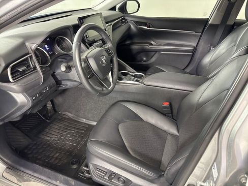 Used 2024 Toyota Camry XLE FWD image 18