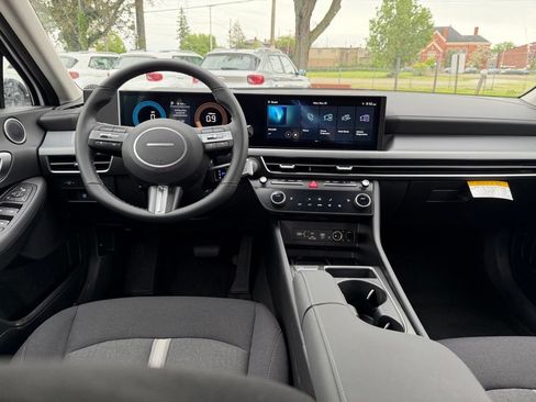 New 2026 Hyundai Sonata SEL FWD image 17