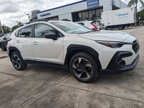 Certified 2025 Subaru Crosstrek 2.5i Limited w/ Popular Package #3A image 2