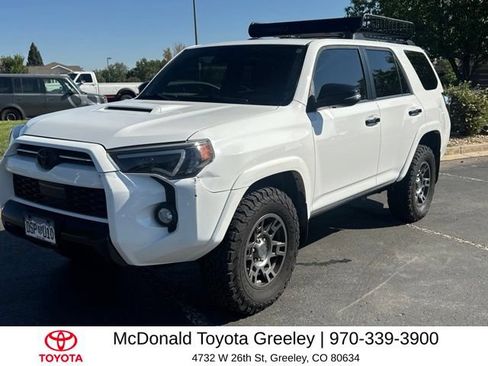 Used 2020 Toyota 4Runner Venture w/ Moonroof Package AWD/4WD image 13
