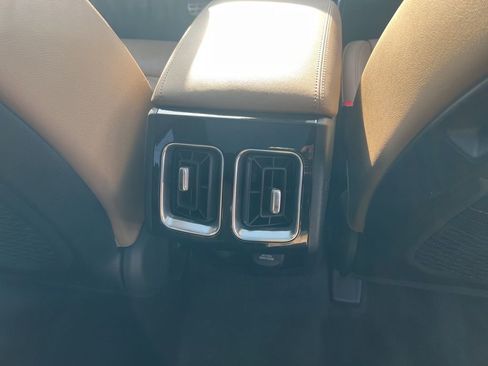 Certified 2025 Kia Sorento SX Prestige w/ Olive Brown Leather Package image 20