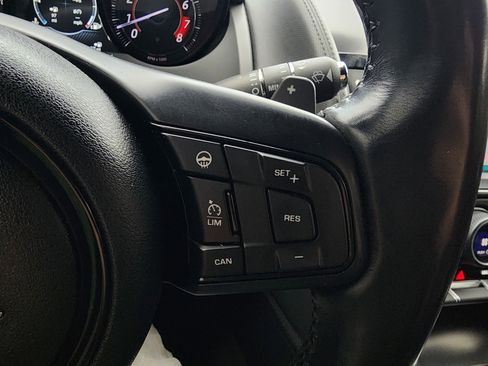 Used 2016 Jaguar F-TYPE Convertible image 31