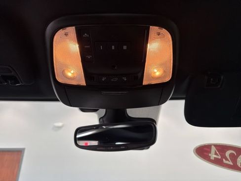 Used 2024 Dodge Durango GT AWD/4WD image 32