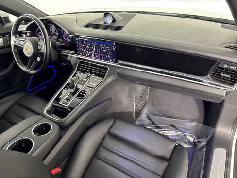 Certified 2022 Porsche Panamera 4S w/ Premium Package image 31
